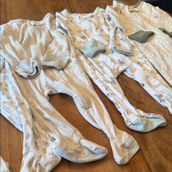 Cloud Island Kids Footies - Gray and Cream Patterns - Picture 10 of 10